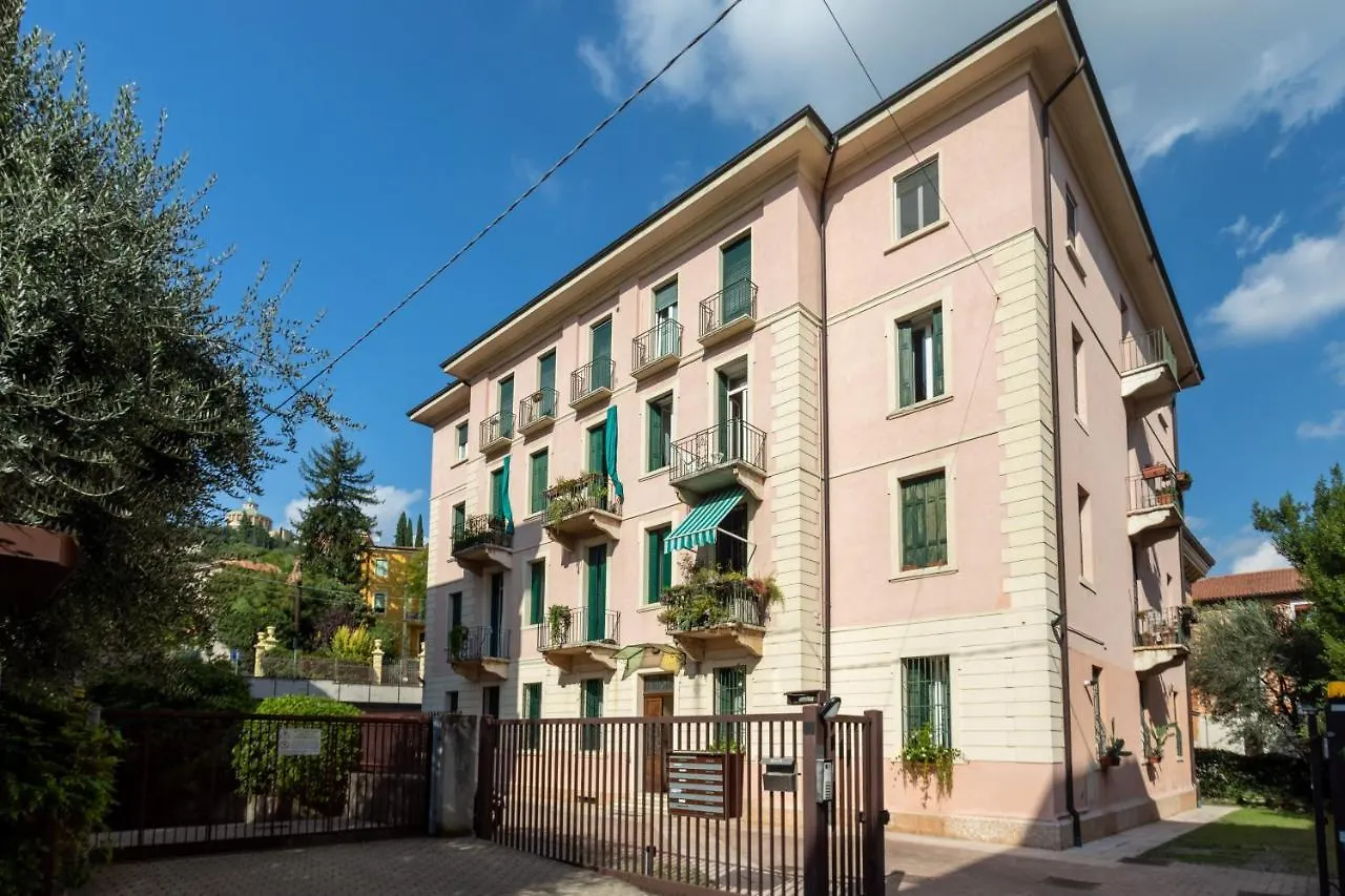 Residenza San Leonardo City Center Free Parking Verona Italy