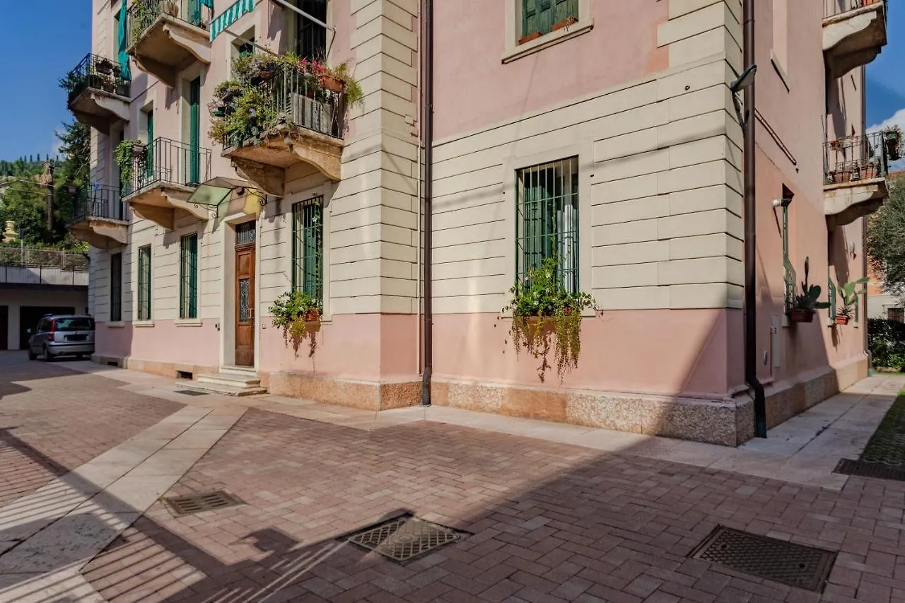 Residenza San Leonardo City Center Free Parking Verona 0*,
